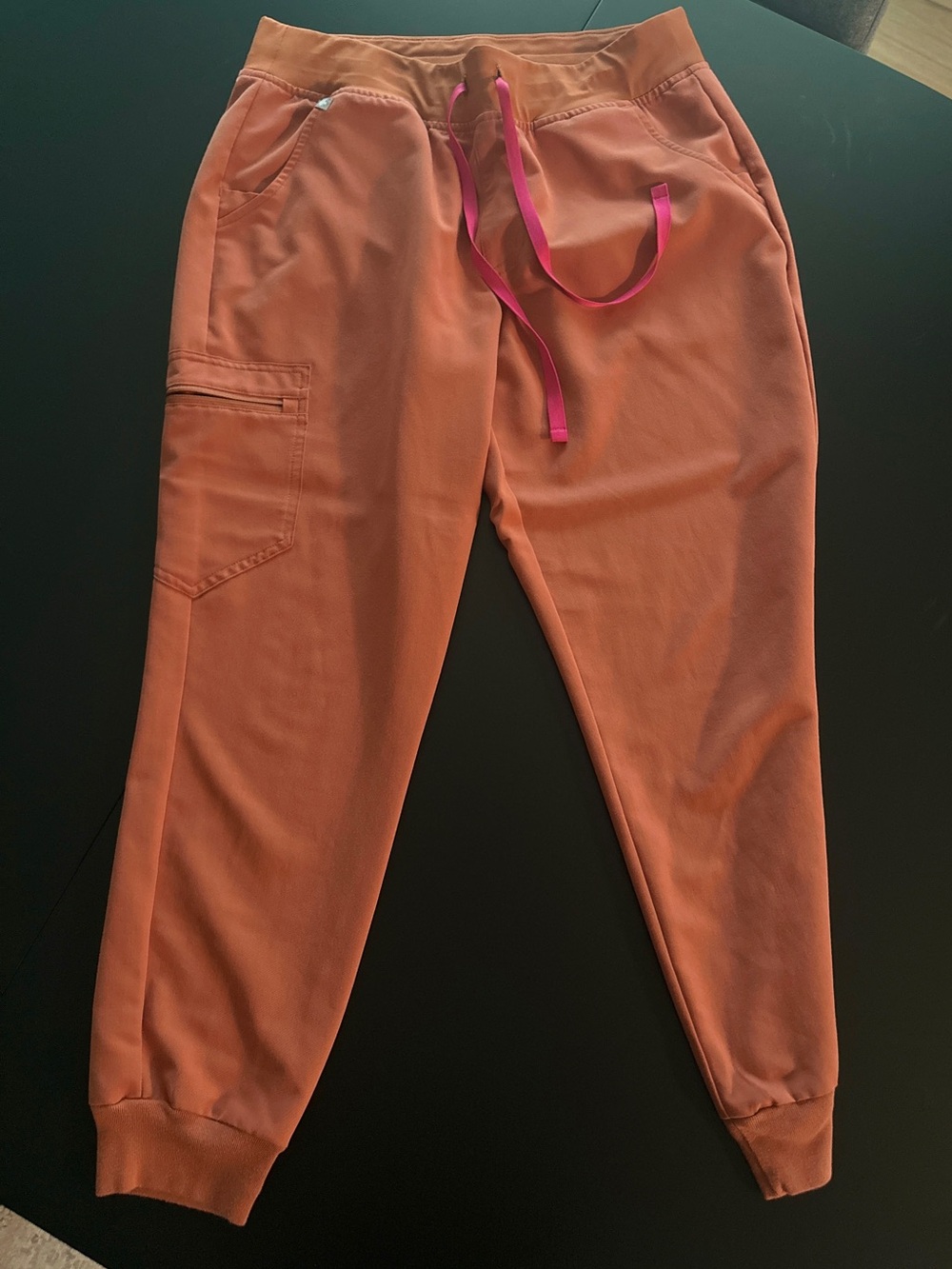 FIGS women’s Zamora jogger scrub pant medium petite terra cotta